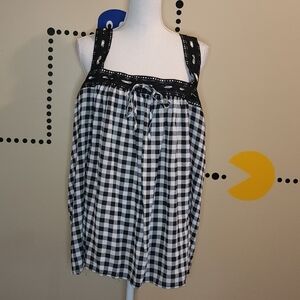 Torrid black white gingham tank top lace 4
